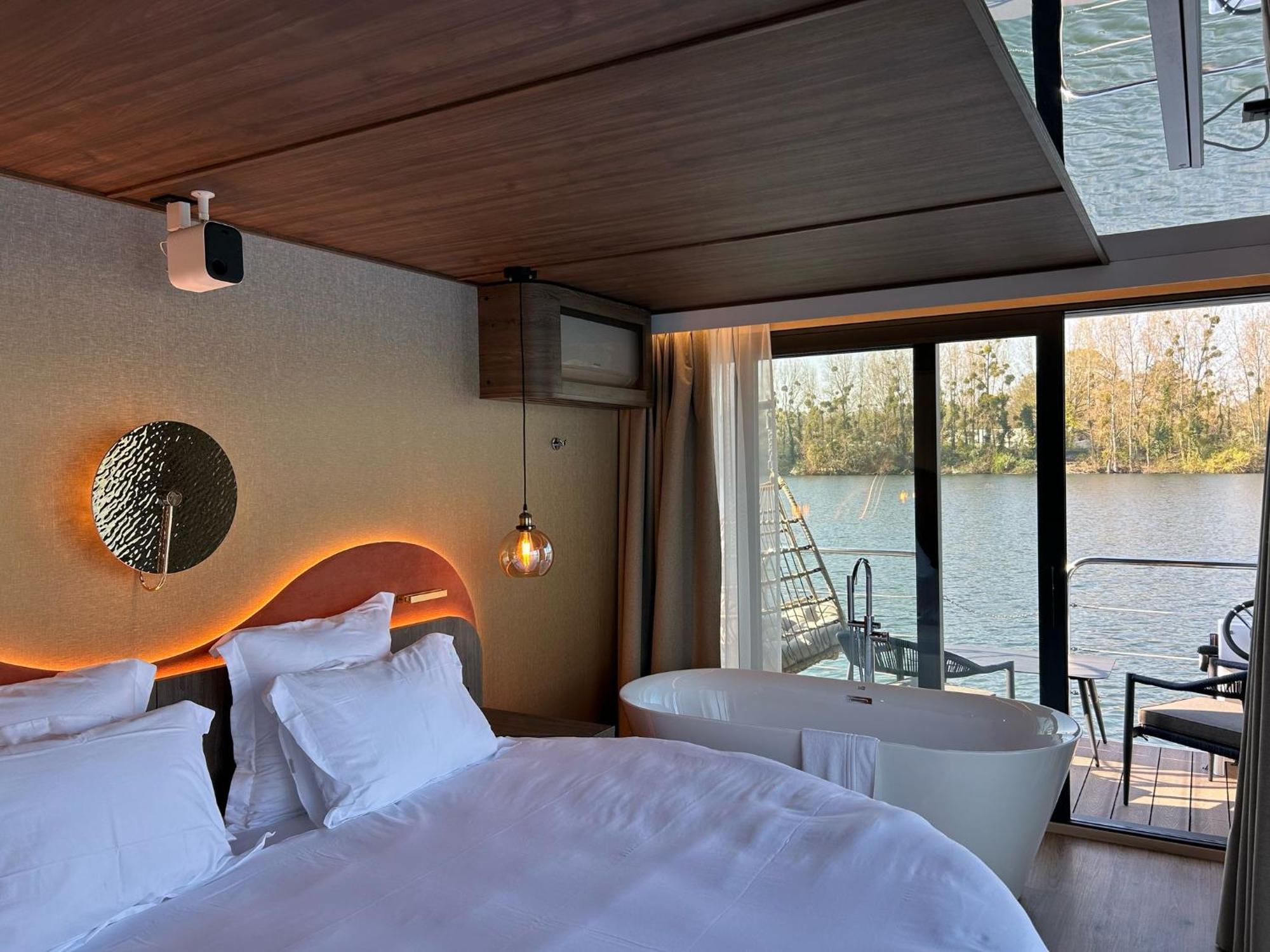 L'Escale Royale Saint-Martin-La-Garenne Port Ilon - Seine - Giverny Exterior photo